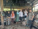 Kepala Dinas Perikanan Kabupaten Sukabumi Nunung Nurhayati beserta jajaran usai laksanakan pembinaan pada Poklahsar Barokah Cicurug