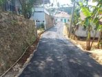 Jalan lingkungan di Kampung Cibiru Desa Cicantayan Kecamatan Cicantayan usai di Hotmix Disperkim