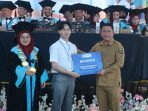 Pemkab Sukabumi Serahkan BEASISWA Bupati untuk Generasi Mencrang