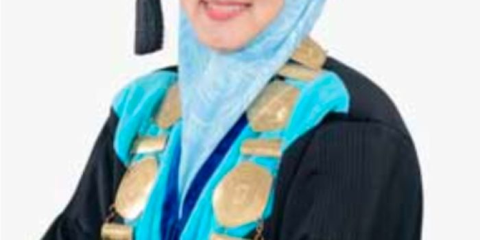 Guru Besar dalam bidang kepakaran Pembangunan Pertanian